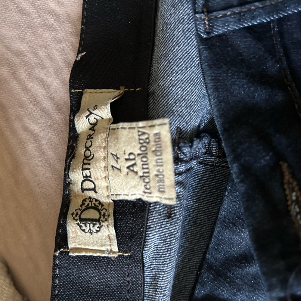 Used dark skinny jeans from Democracy